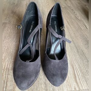 Call it Spring Grey Suede with Buckle Heel Shoes US10